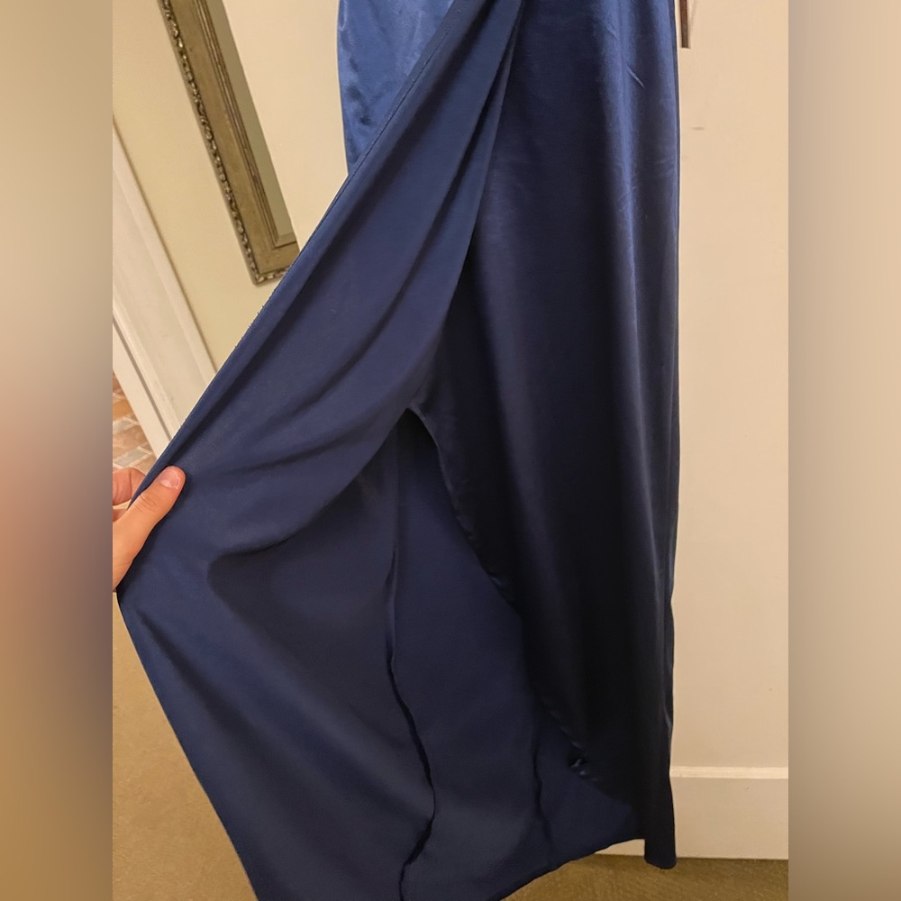NWT! Strapless Navy Blue Gown - Picture 4 of 10